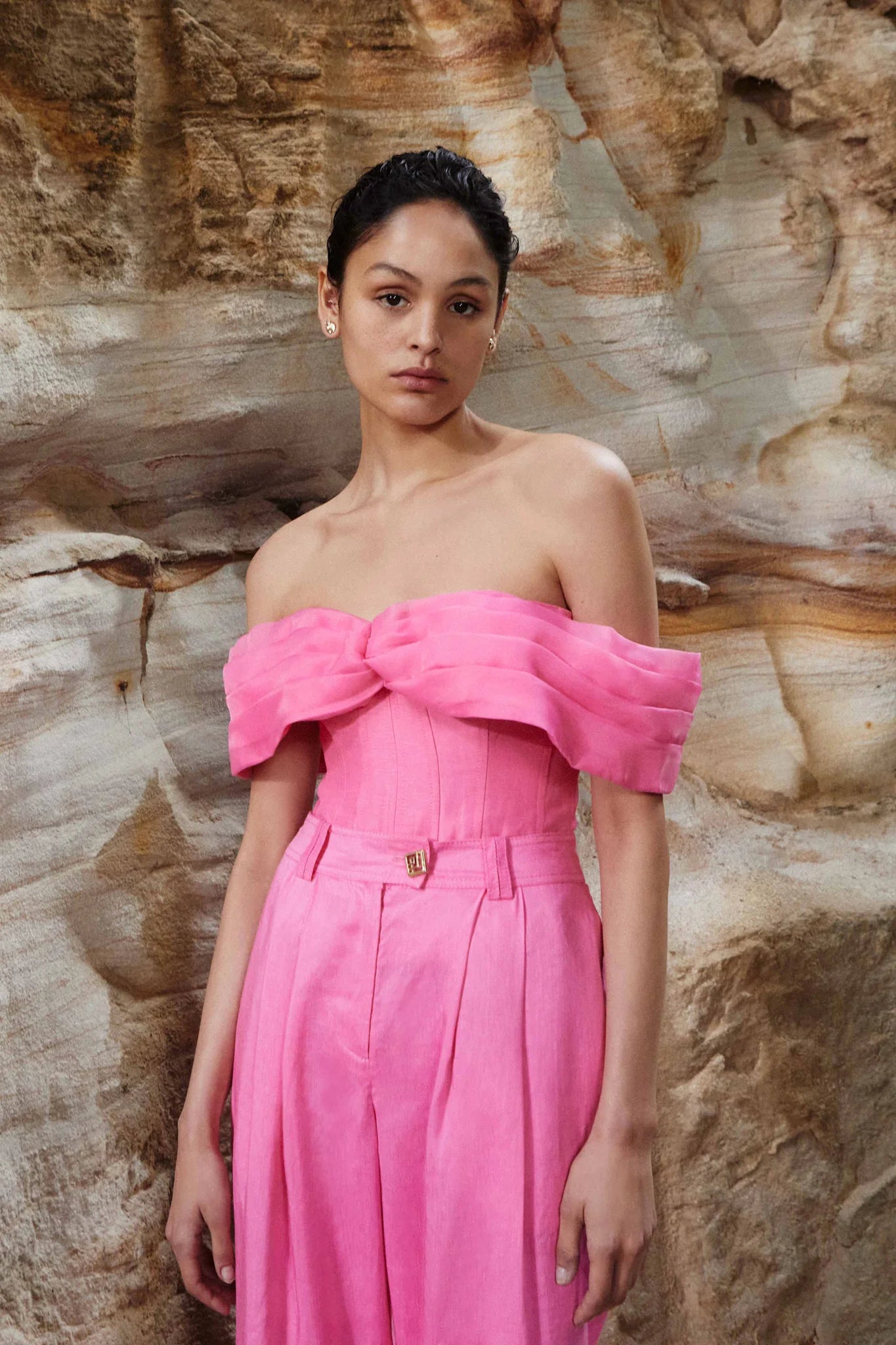 BRILLIANT PINK