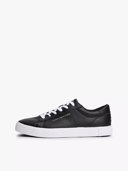 Black / White
