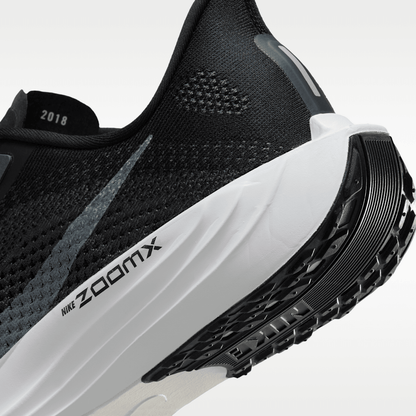 Black/Anthracite/White/Pure Platinum