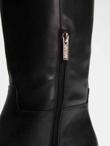 Black 001