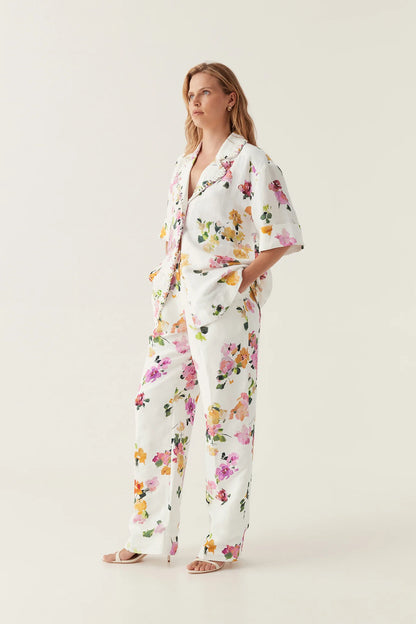 SCATTERED FLORAL