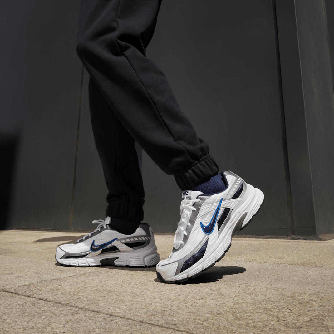 White/Metallic Cool Grey/Obsidian