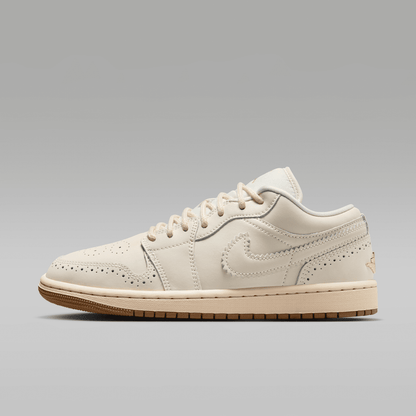 Chalk/Metallic Gold/Pearl White/Chalk