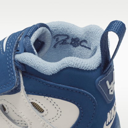 Sail/Blue Grey/Metallic Gold/Mystic Navy