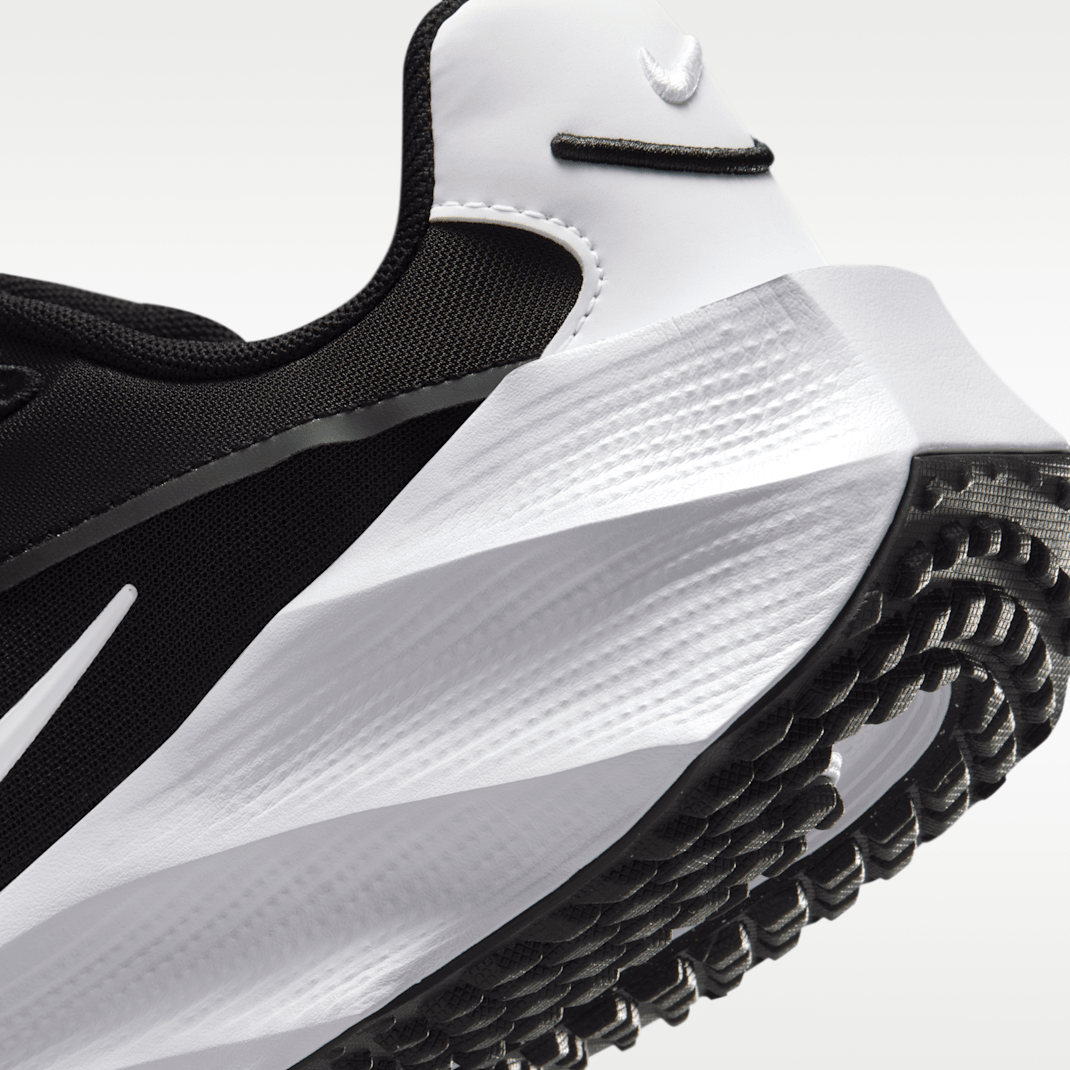 Black/White