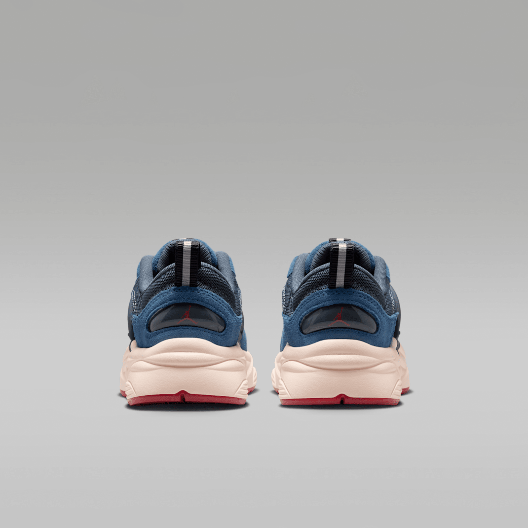 True Blue/Blue Fox/Chalk/Kinetic Green