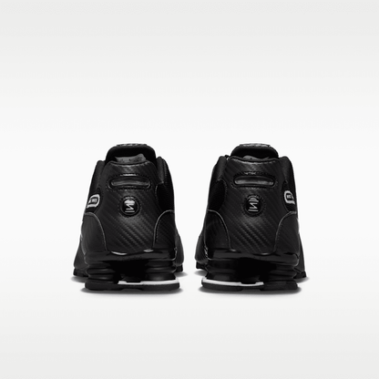 Black/White/Black