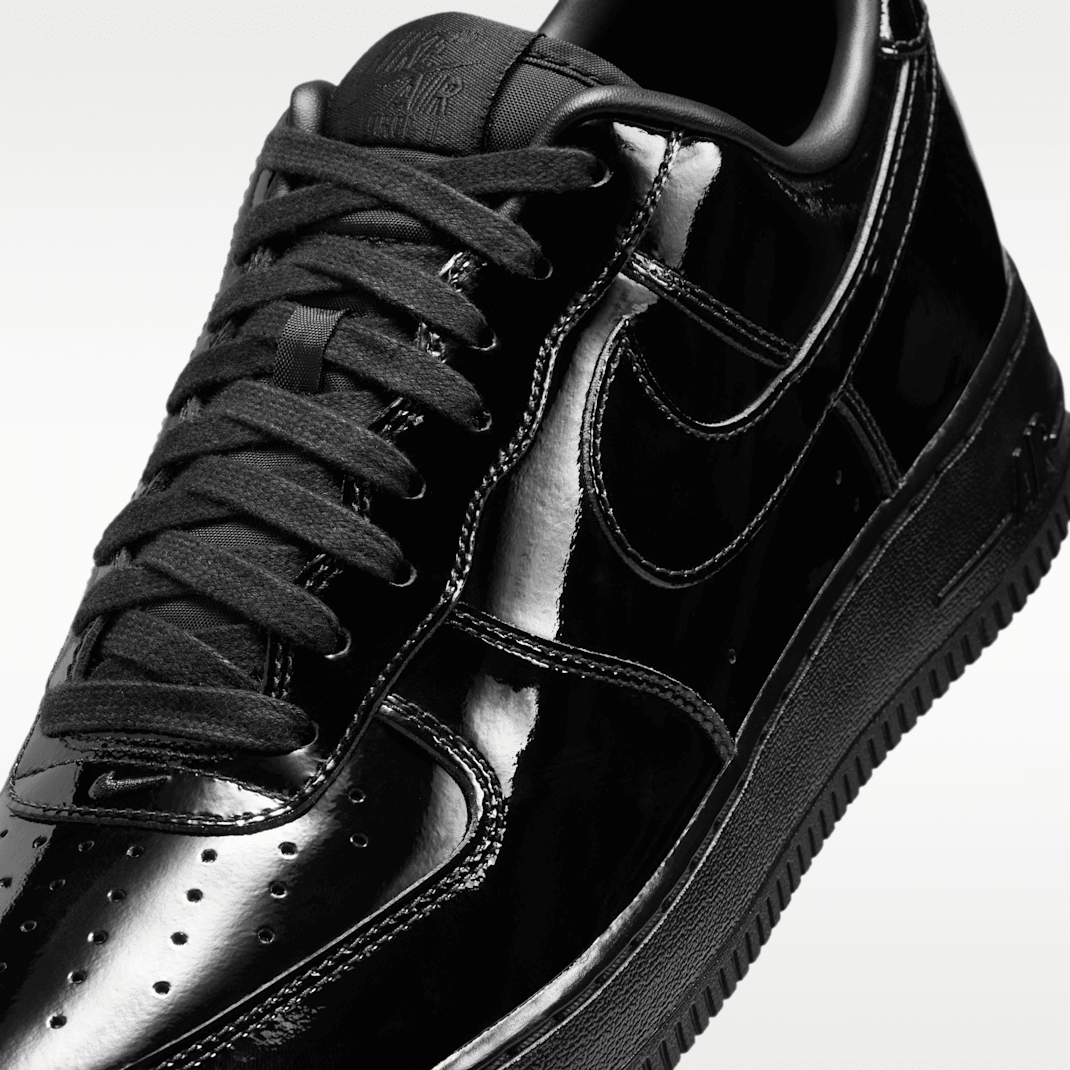 Black/Black/Black