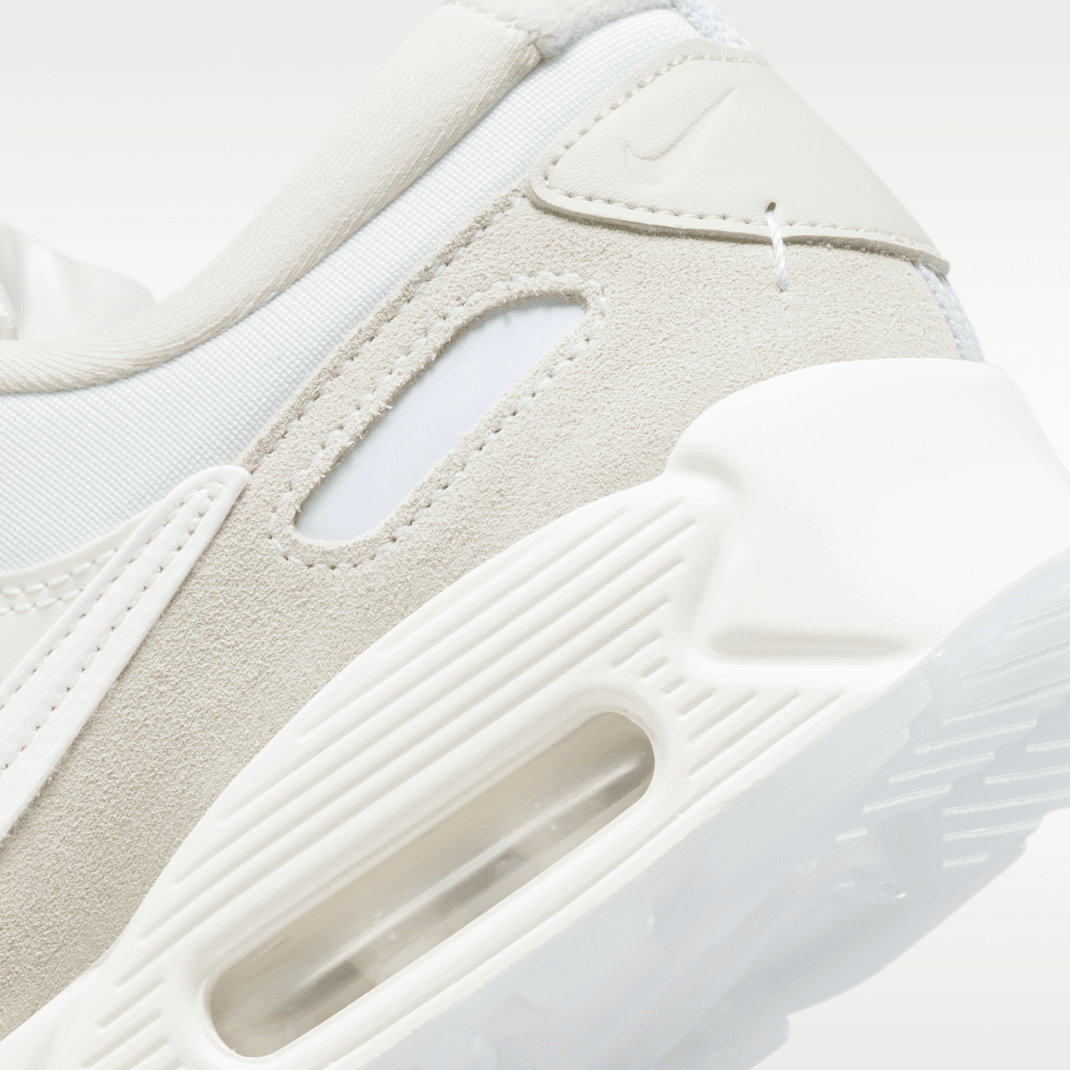 Summit White/Light Bone/Phantom/Summit White