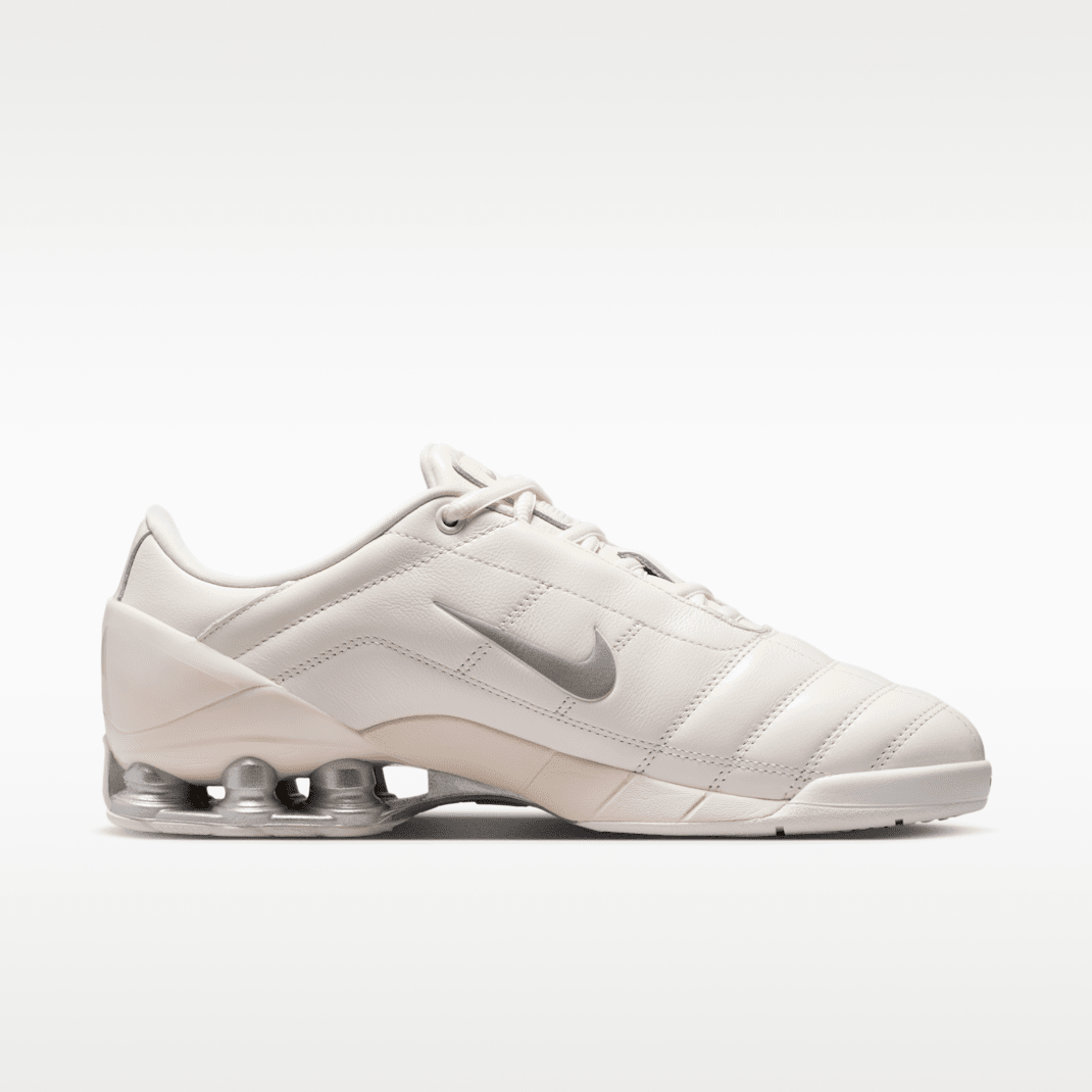 Sail/Pale Ivory/Sail/Metallic Silver