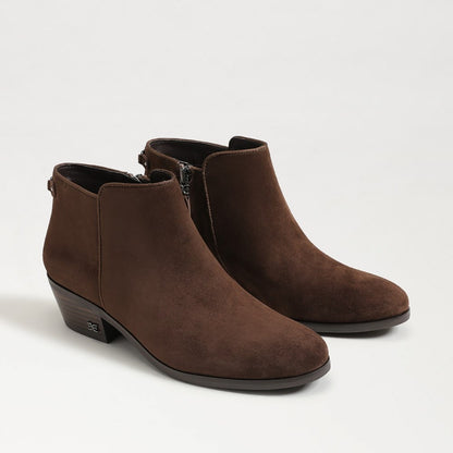 Mustang Brown Suede
