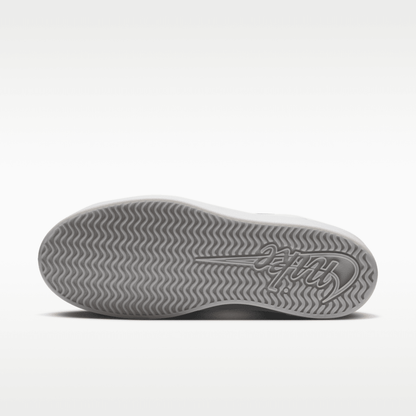Pure Platinum/Wolf Grey/Black/Metallic Silver