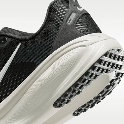 Black/Coconut Milk/Light Iron Ore/Summit White