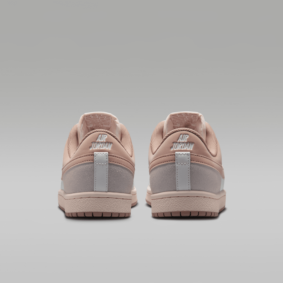 Summit White/Sail/Legend Medium Brown