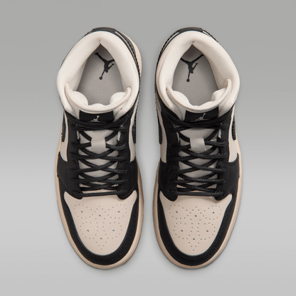 Off Noir/Chalk/Pearl White/Chalk
