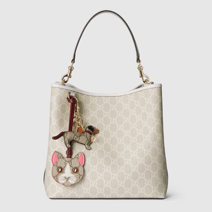 tejido beige y blanca