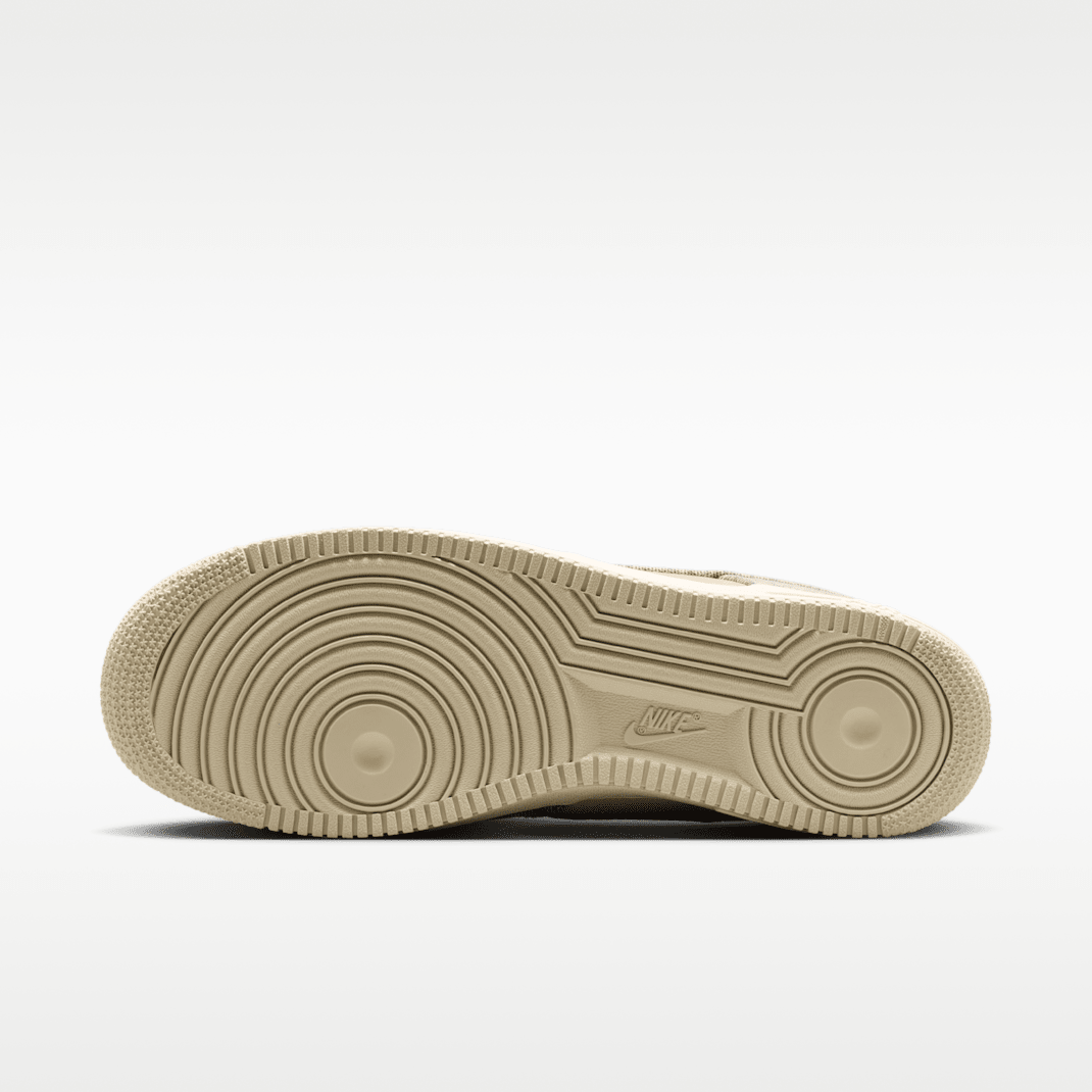 Desert Khaki/Light Khaki/Metallic Silver/Desert Khaki