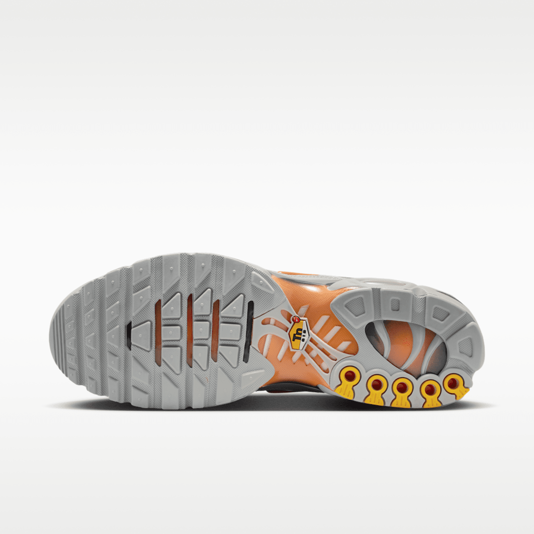Light Smoke Grey/Dark Smoke Grey/Hot Curry