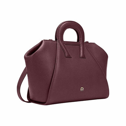 Port red