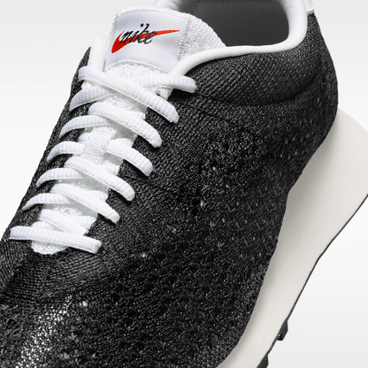Black/Dark Smoke Grey/Natural/White
