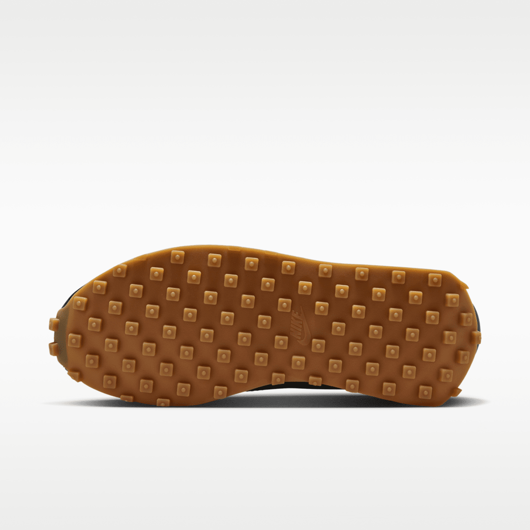 Black/Sail/Gum Light Brown/Dark Smoke Grey