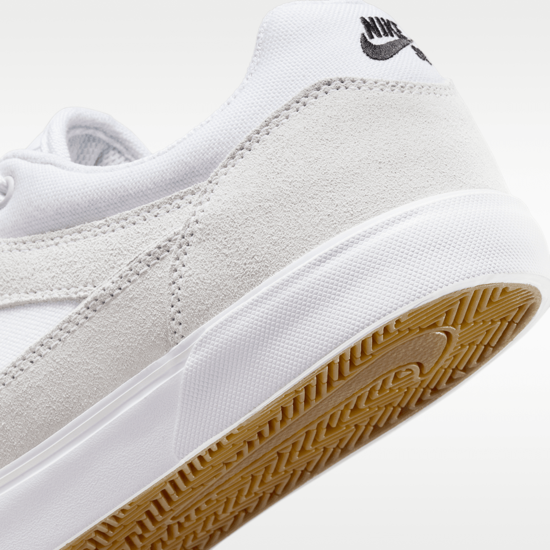 White/Summit White/Gum Light Brown/Black