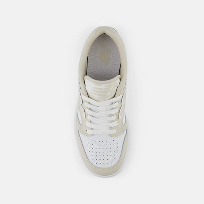 Timberwolf With Nb White
