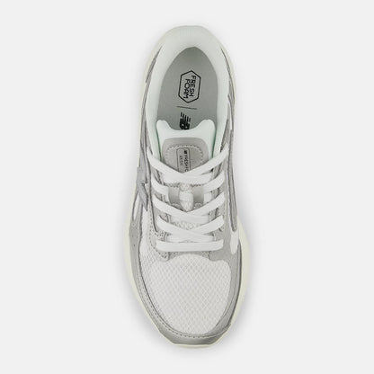 Silver Metallic With Reflection And Nb 103 White