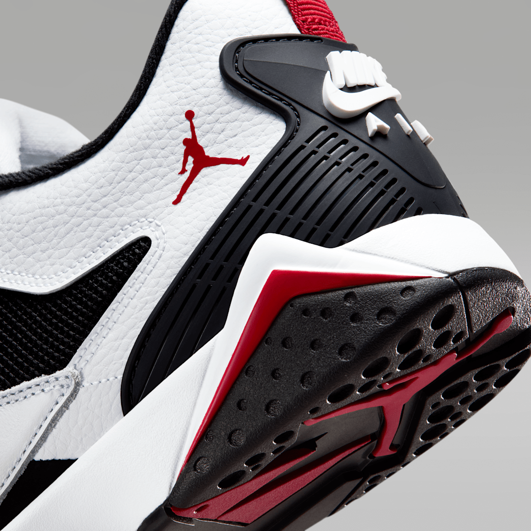 White/Black/Gym Red 4