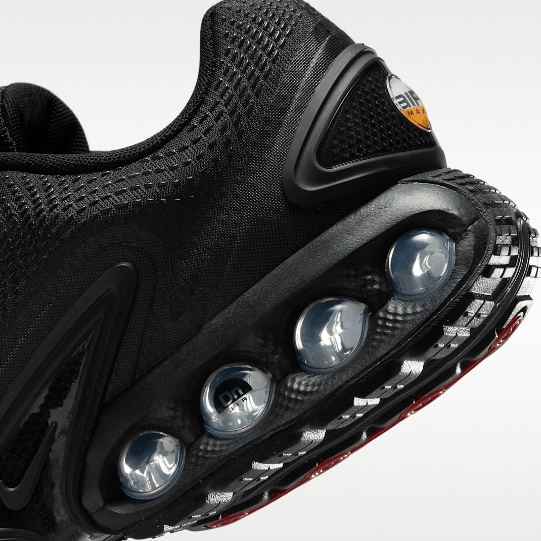 Black/Black/Metallic Dark Grey/Black