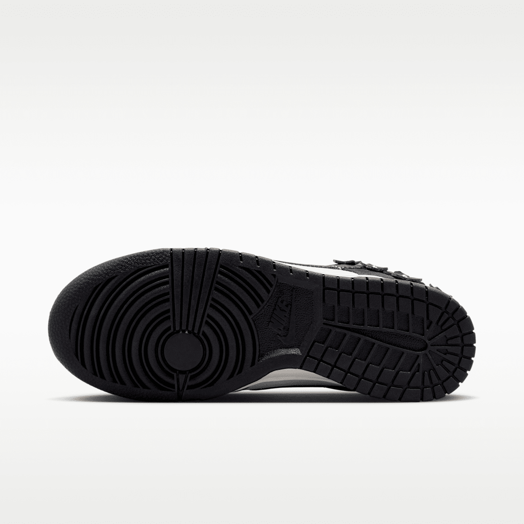 Black/Sail/Black