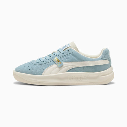 Seafoam-Frosted Ivory