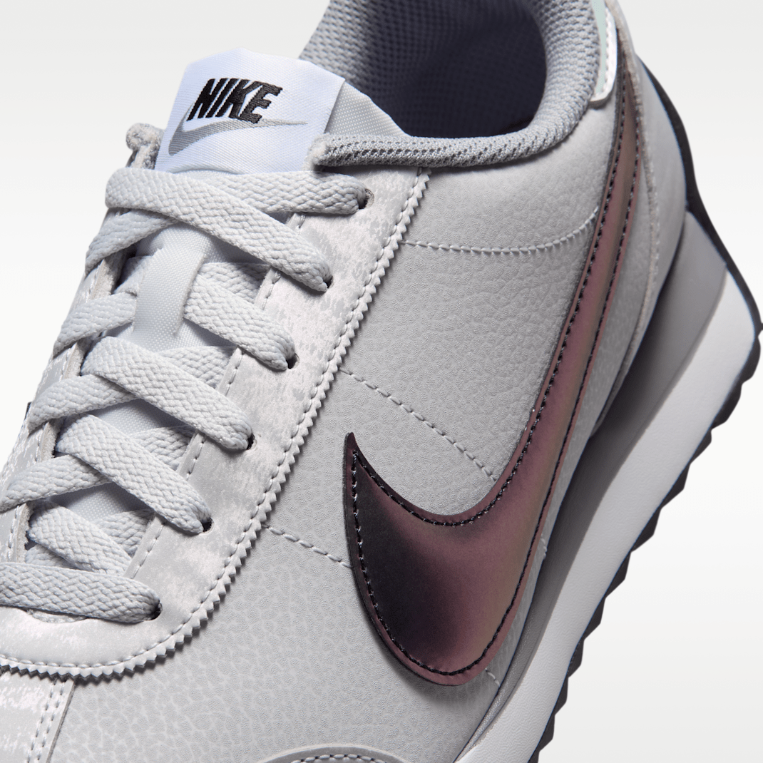 Pure Platinum/Dark Smoke Grey/White/Black