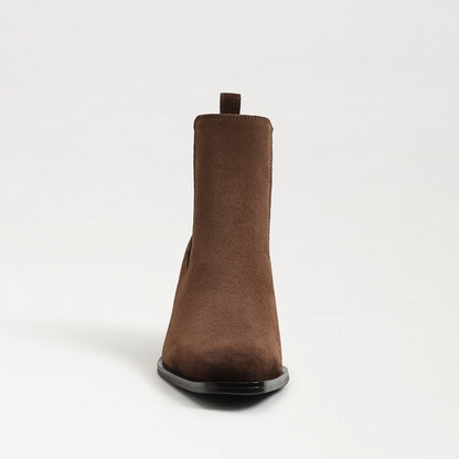 Mustang Brown Suede