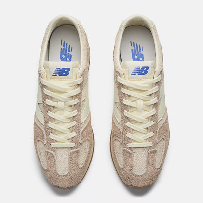 Bisque With Flat Taupe