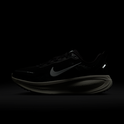 Black/Coconut Milk/Light Iron Ore/Summit White 2