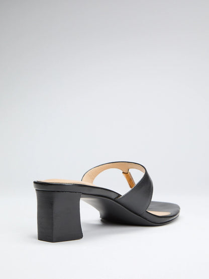 Black 001