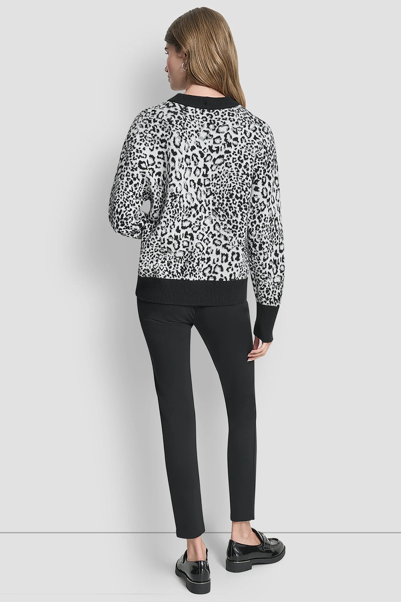 black/_ivory