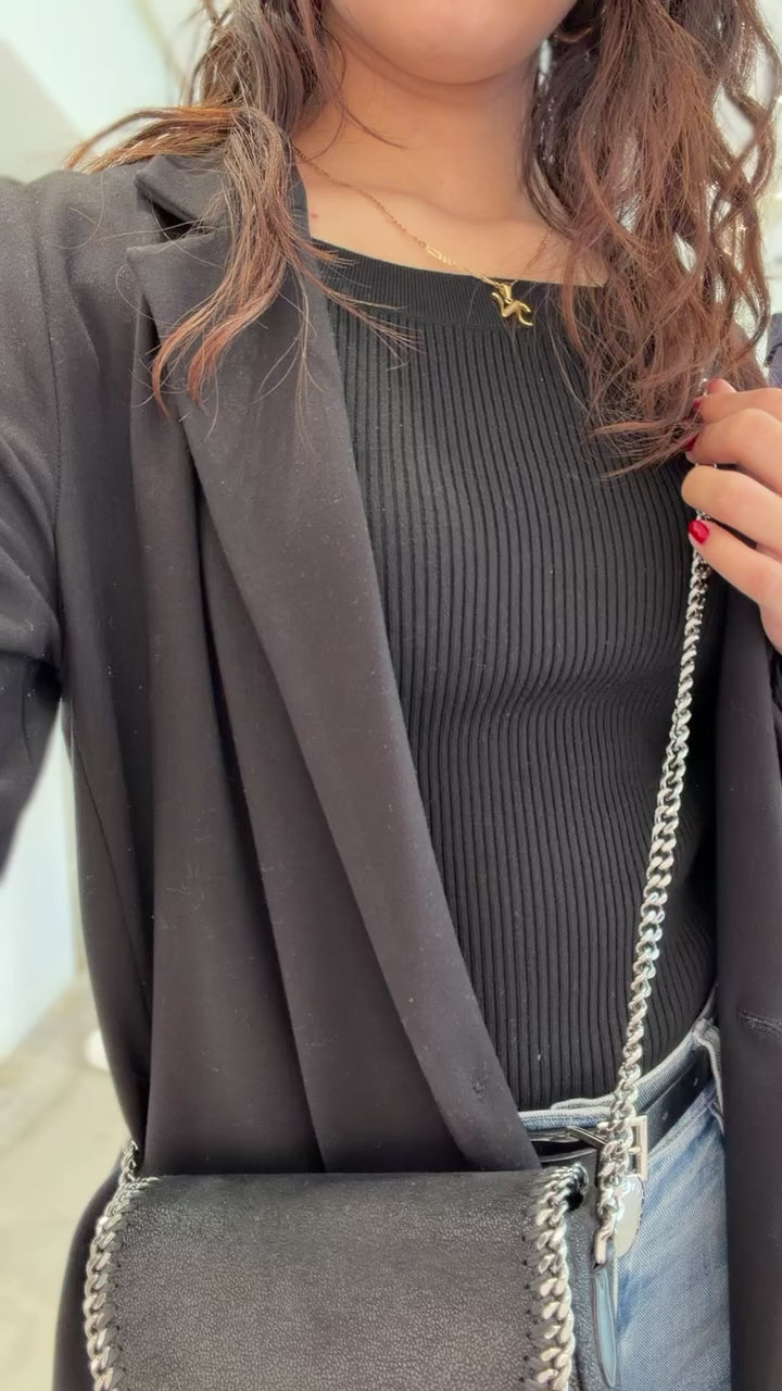 تحميل الفيديو: Stella McCartney Falabella Flap Crossbody - Black