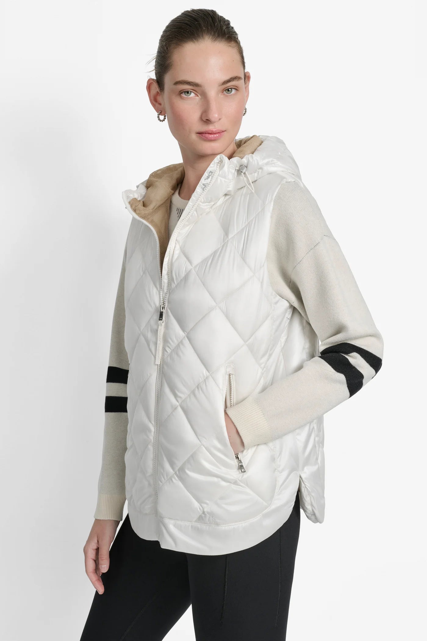 metallic_ivory/_travertine_mesh